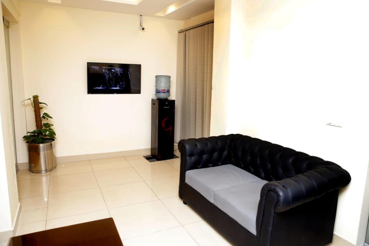 Hotel Noor Plaza Lahore Luaran gambar