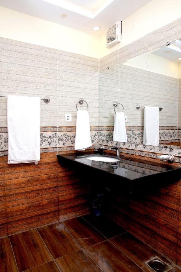 Hotel Noor Plaza Lahore Luaran gambar