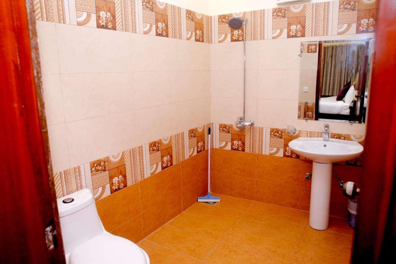 Hotel Noor Plaza Lahore Luaran gambar