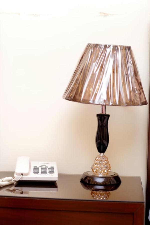 Hotel Noor Plaza Lahore Luaran gambar